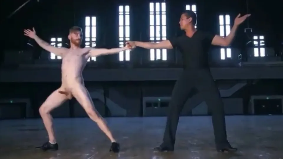 So weird but the end made me cum - ThisVid.com