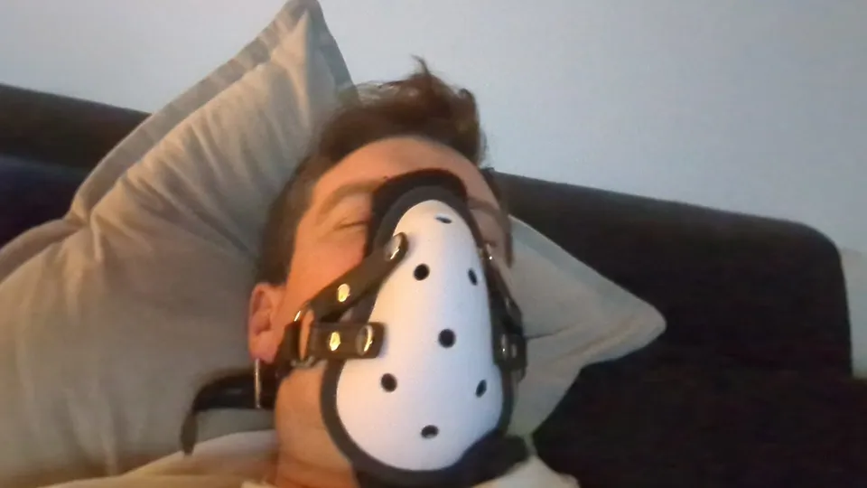 Sock Sniffer - video 2 - ThisVid.com
