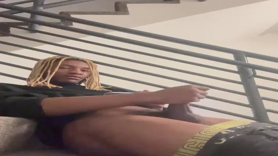 SonicLuvSex Solo And Some Straight Videos, Charming Black Dude Loves Phat Booties And Cock Jerking Off (1).mp4