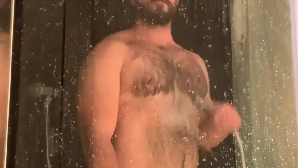 Spanish hairy hunk in the shower - ThisVid.com