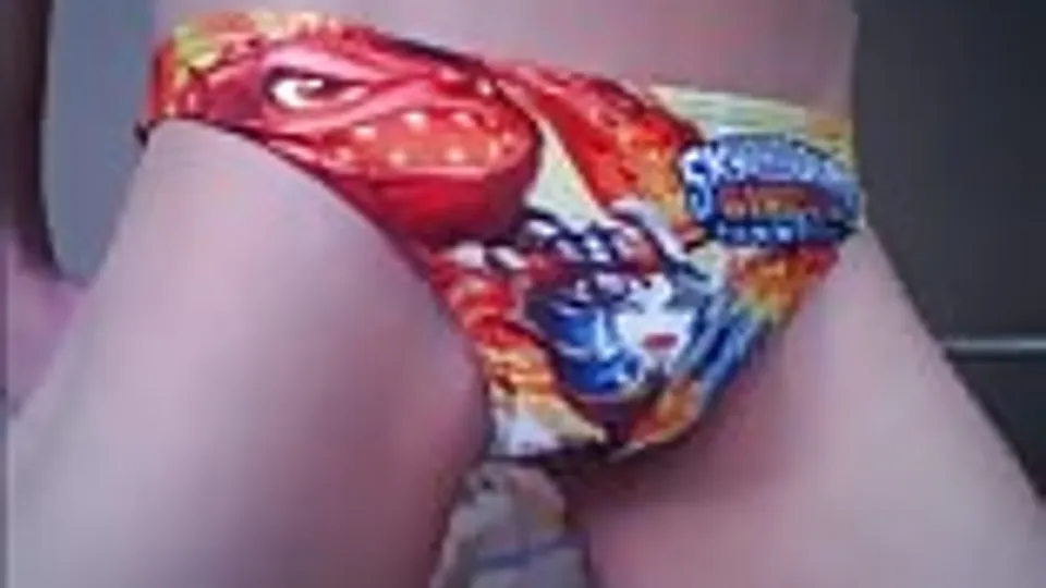 Speedo guy cums
