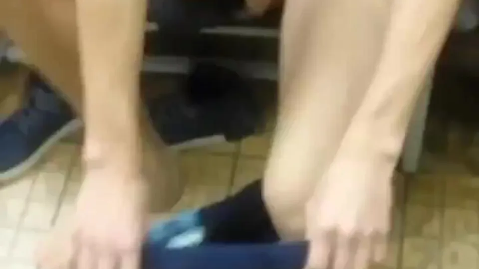 Speedo swap - ThisVid.com