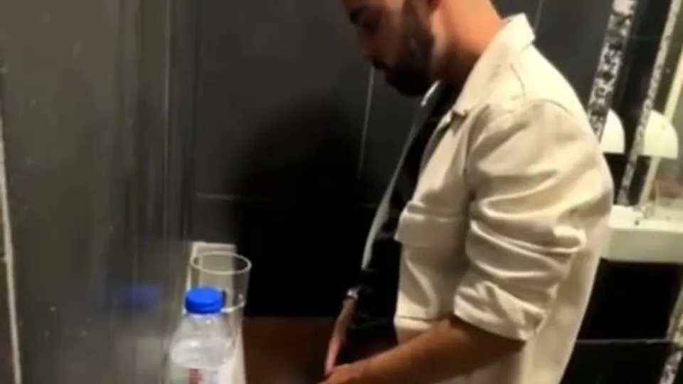 Spy at French Urinals - ThisVid.com