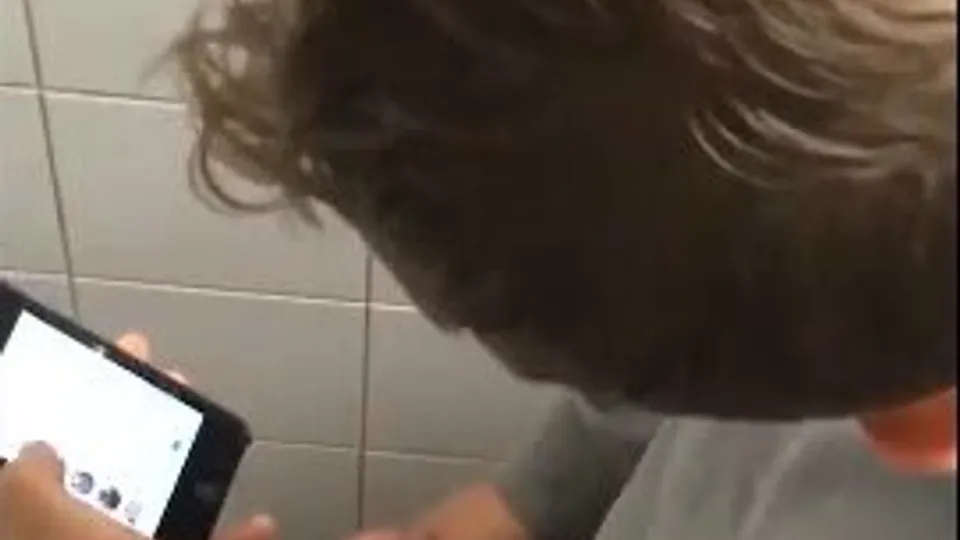 Spy cam: horny guy wanking his cock - ThisVid.com