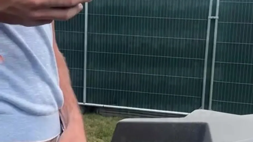 Spy festival urinal - video 2 - ThisVid.com
