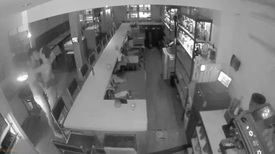 Spy fuck in restaurant - ThisVid.com