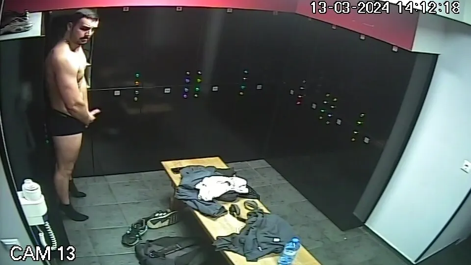 Spy - Greek Guy jerks off in the locker room on ipcam - ThisVid.com