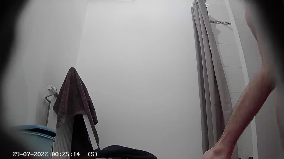 Spy my best friends on bathroom 12 - ThisVid.com