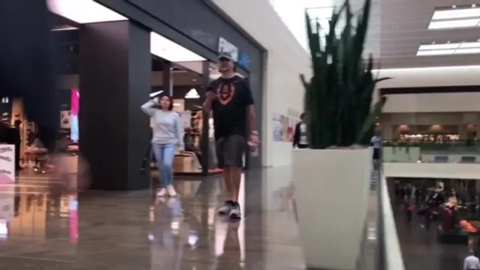 Spy: Thick And Freeballing Bulge - ThisVid.com