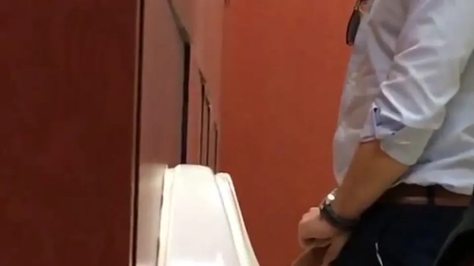Spycam peeing - ThisVid.com
