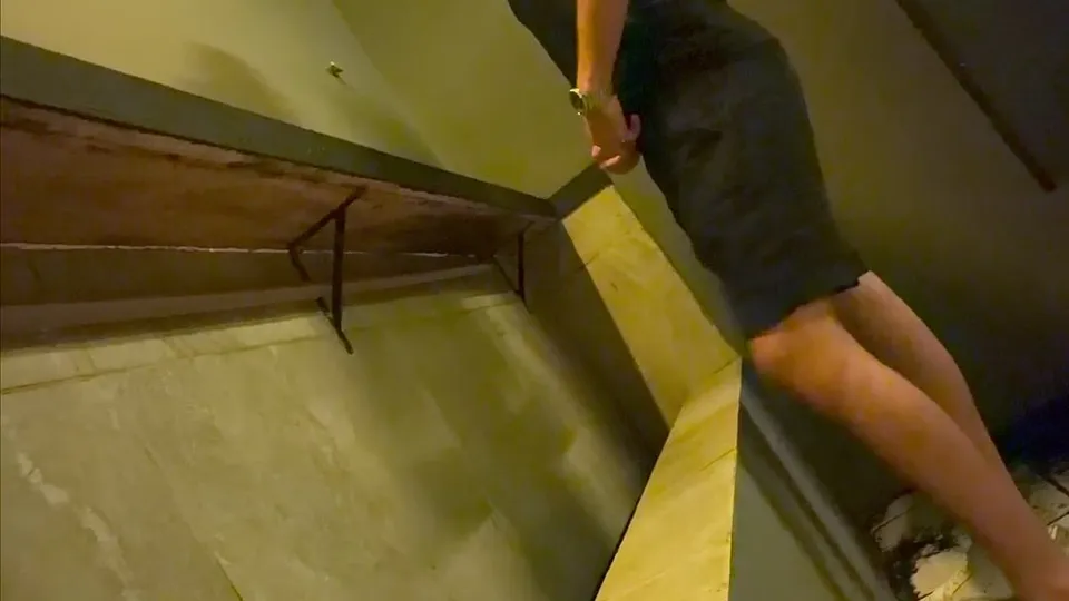 Gay Spycam: Pissing in Room 27