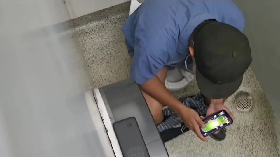 Spying co-worker 78 - ThisVid.com