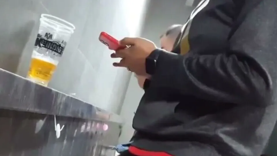 Spying on drunken (str8?) Mexican bar trough pissers - ThisVid.com