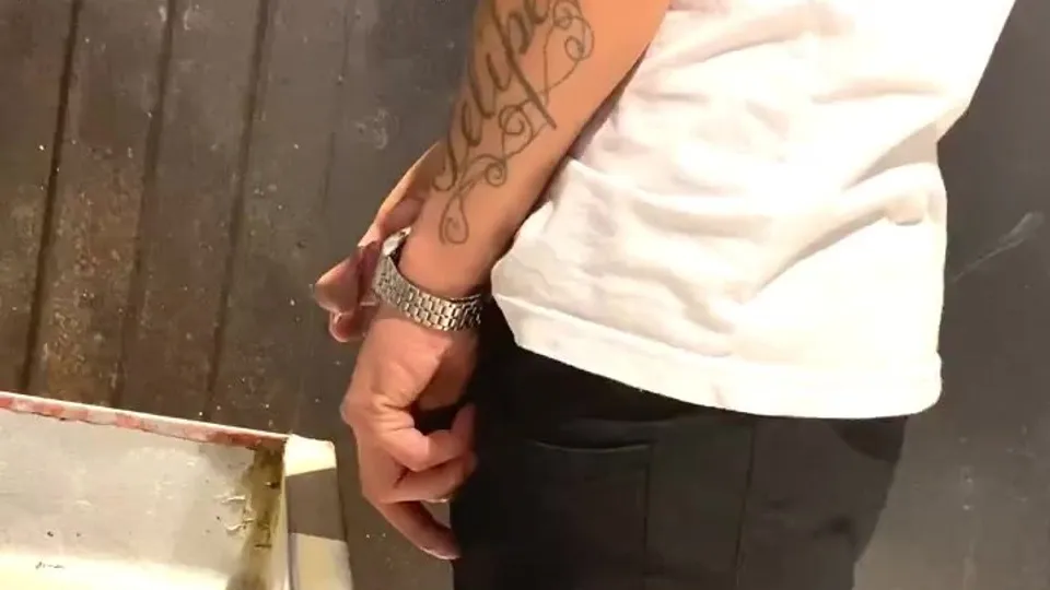 Spypiss-3 - ThisVid.com