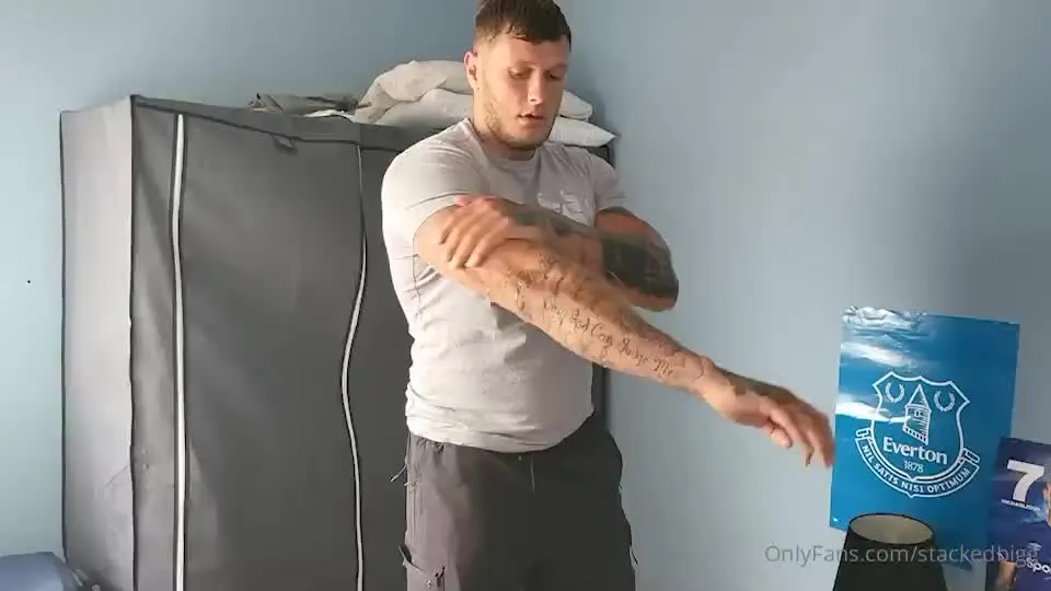 StackedBigG Sizzling Sexy Bisexual Horny Bearded Macho Stud Jerking Off With Other Hotties (16).mp4