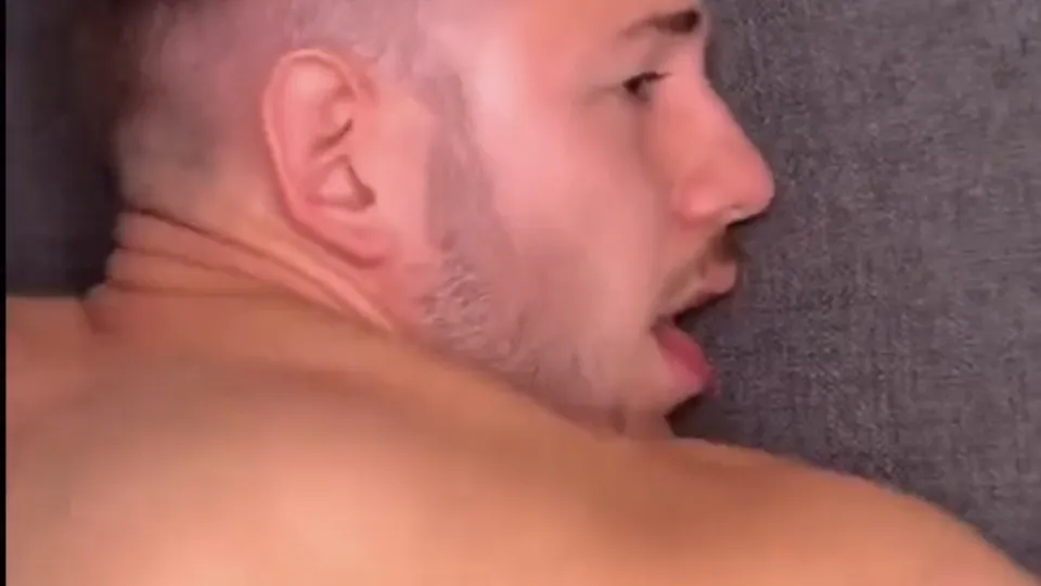 Stealthed guy freaks - ThisVid.com