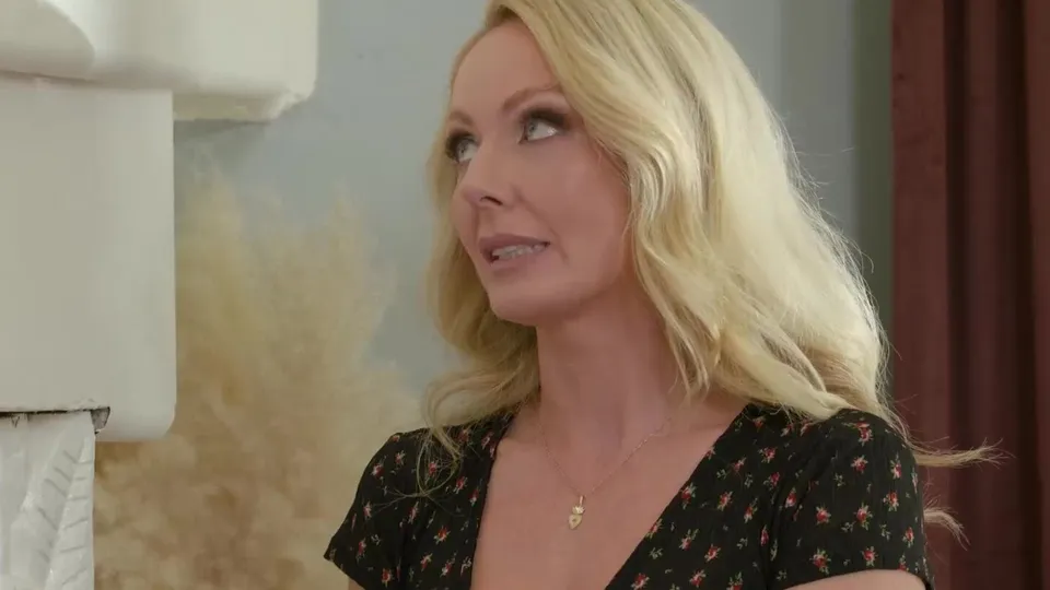 Stepmom Teaches StepsSon to Please Her