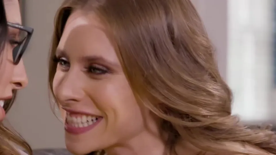 Stepmommy has lesbian porn on her laptop