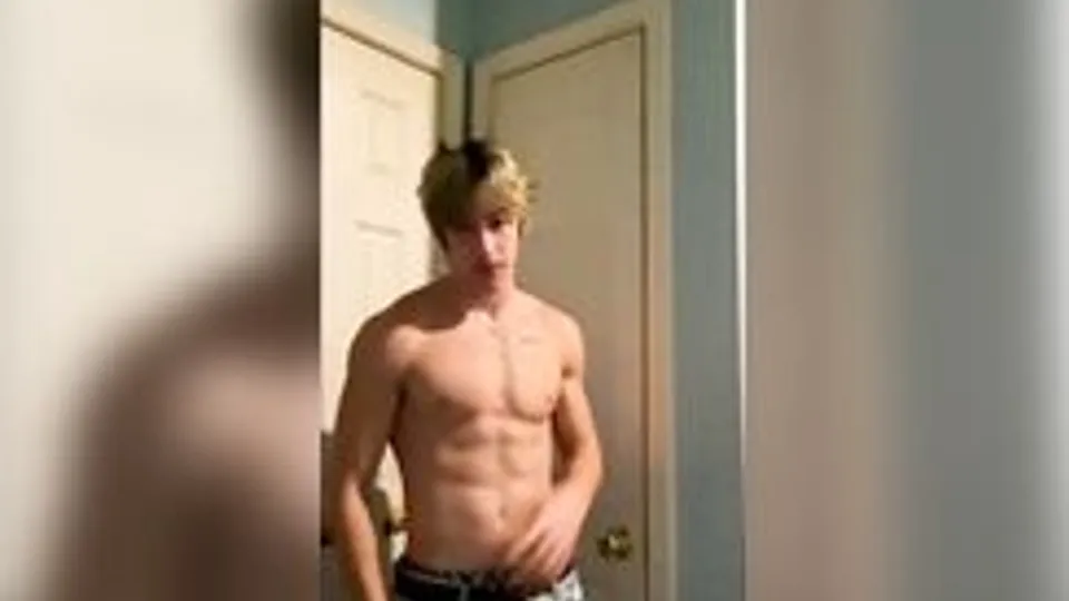str8 boys are so hot