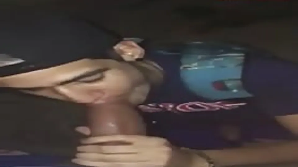 Str8 drunk young tourist sucking a mexican cock on the street 