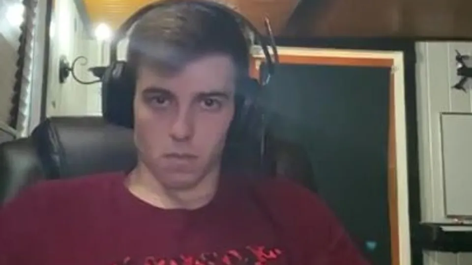 Str8 gamer baited - ThisVid.com