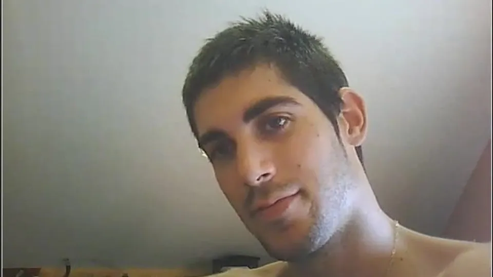 Str8 guy baited shows bulge and cock - ThisVid.com