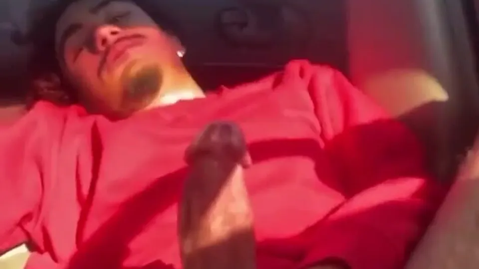 Str8 Guy Fingered in Car - ThisVid.com