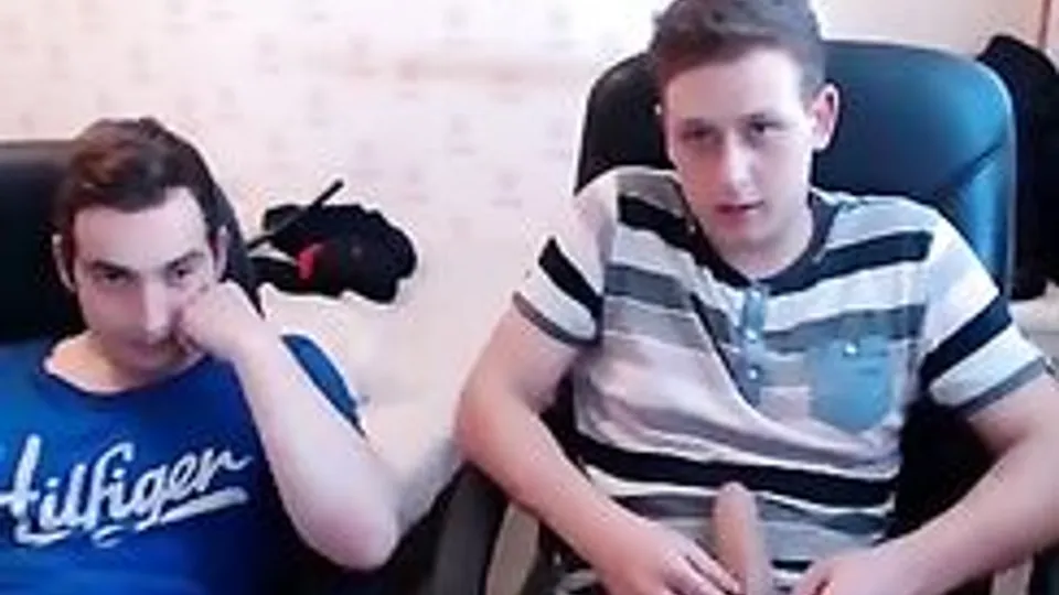 Str8 Guy Lets Gay Friend Touch