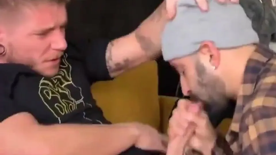 Str8 Lad Finally Lets Gay Friend Suck - ThisVid.com