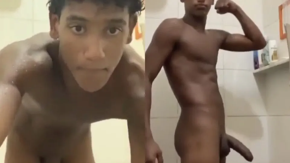 Str8 Latin teen *FOOTBALLER* shows off - ThisVid.com