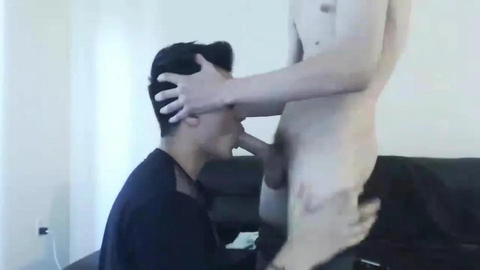 Str8 lets gay friend suck his dick and rim his ass - ThisVid.com