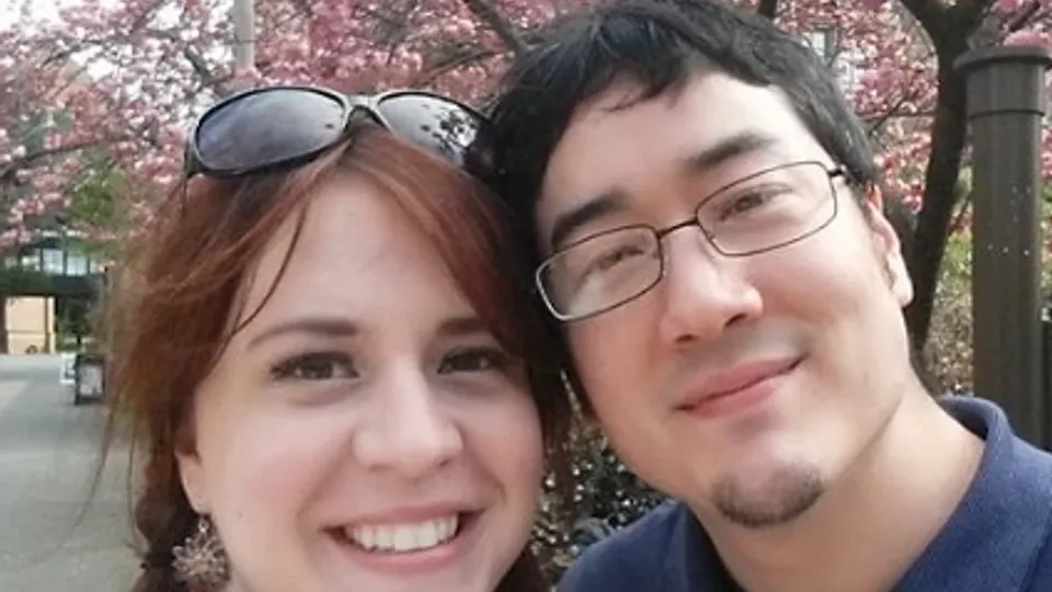 Married Asian Man Sucks White Cock