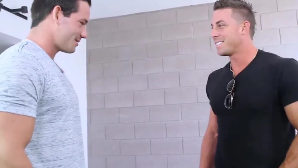 Str8 muscle jocks fuck 12 - ThisVid.com