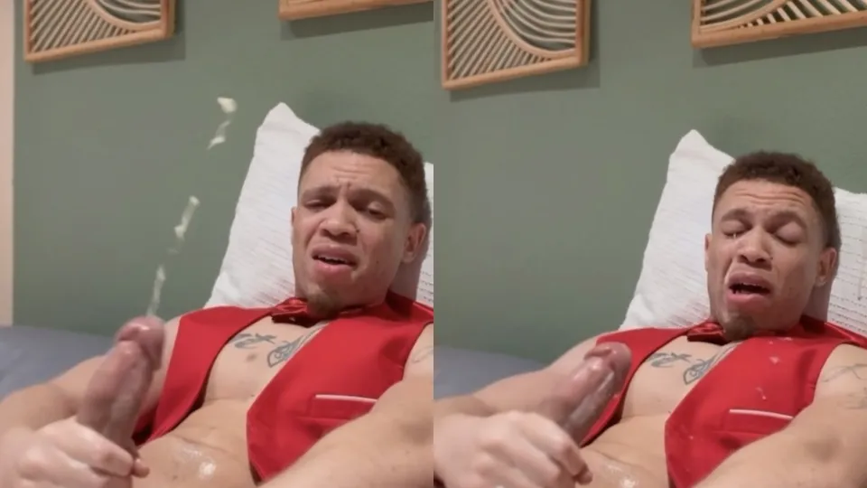 Str8 *SELF-FACIAL*: “What the fuck?!” - ThisVid.com