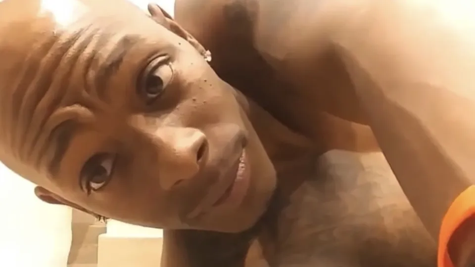 Str8 stripper *SELF SUCKS* BBC - ThisVid.com