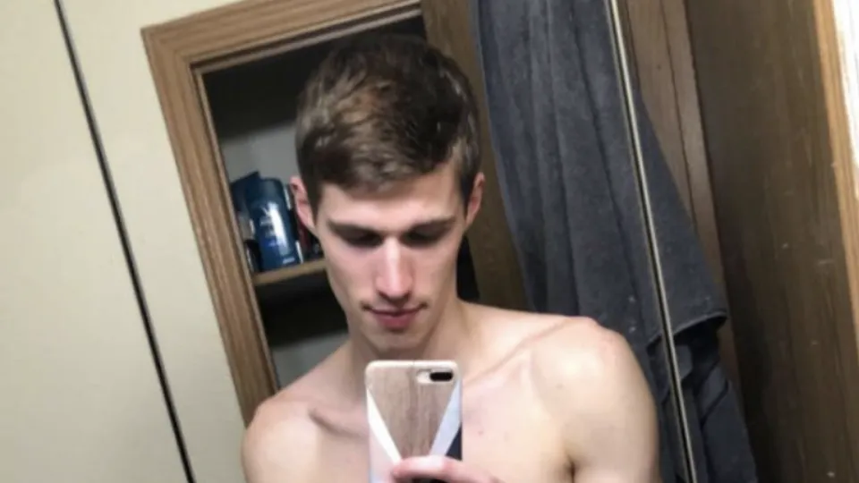 Str8 Verbal Twink in Bathroom Baited - ThisVid.com