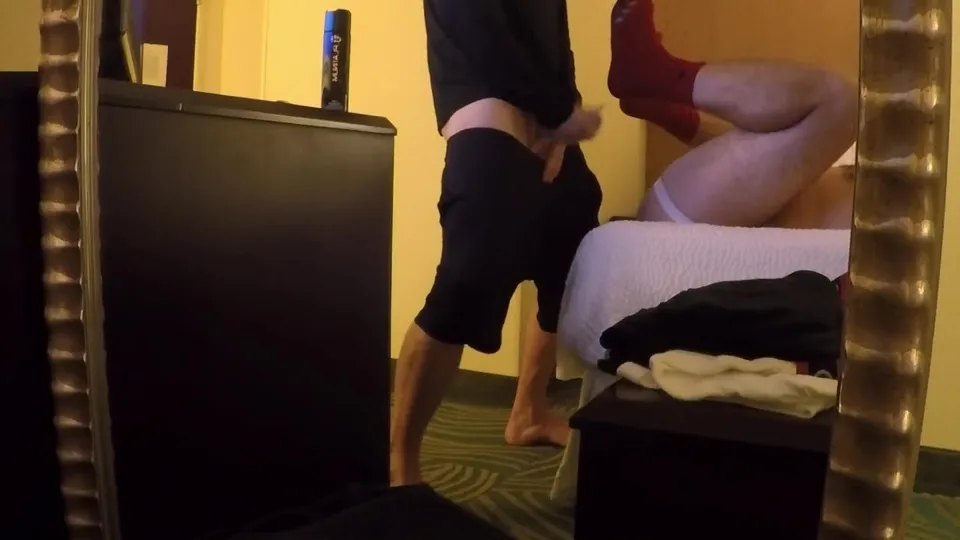 STRAIGHT ANONYMOUS STEALTHING COLLEGE GUY ON HIDDEN CAM HOTEL BAREBACK FUCK