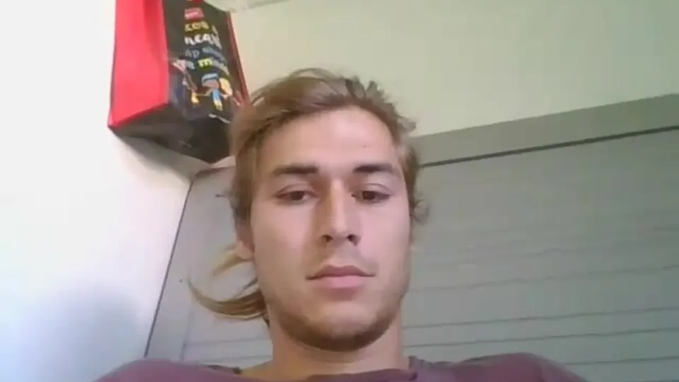 Straight Baited - Hot Dad Sneaks Away To Jerk Off - ThisVid.com