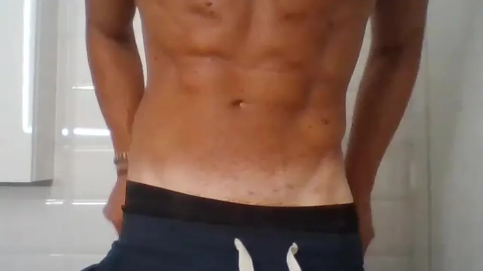 Straight Baited - Hot Muscle Stud Jerking Off - ThisVid.com