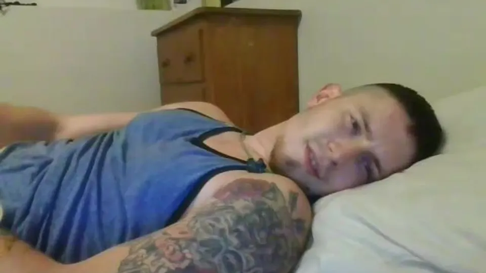 Straight Baited - Pretty Horny - ThisVid.com