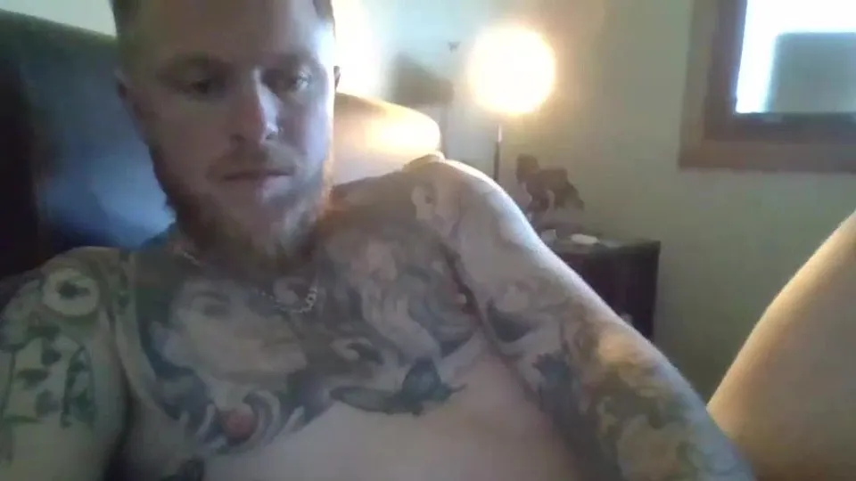 Straight Blonde Tatted Aussie - ThisVid.com