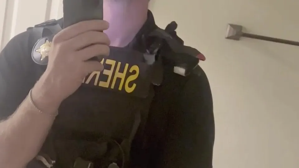 Straight - Cheating Married Officer - ThisVid.com