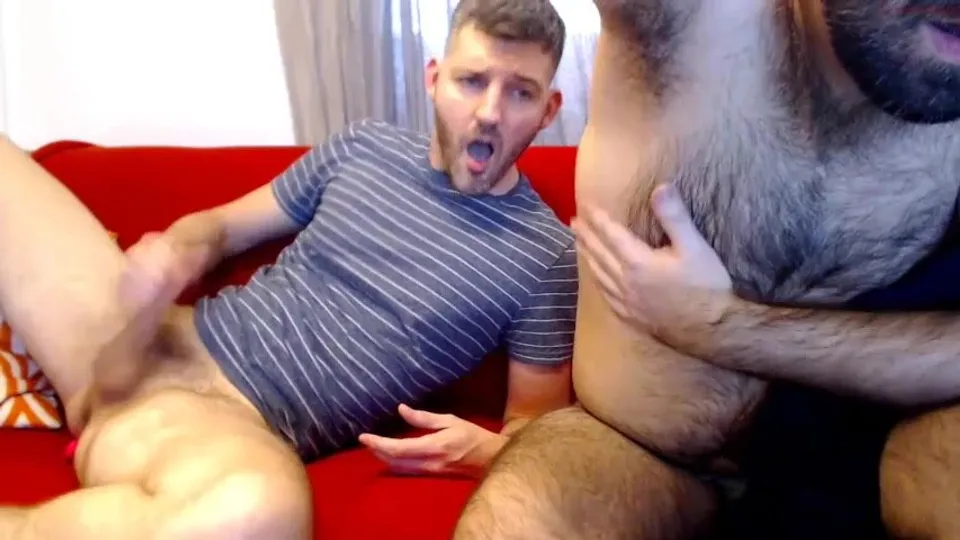 Straight chub massaging gay friend's feet and hole - ThisVid.com
