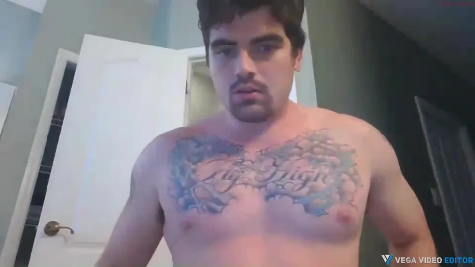 Straight Country Daddy Shows Off Pretty Pink Shitter - ThisVid.com