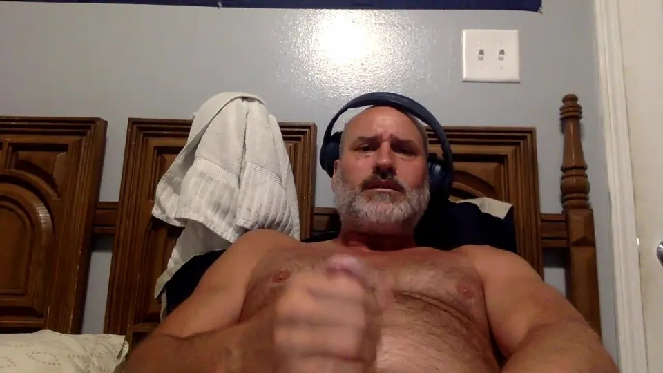 Straight Daddy Cums While the House Sleeps - ThisVid.com