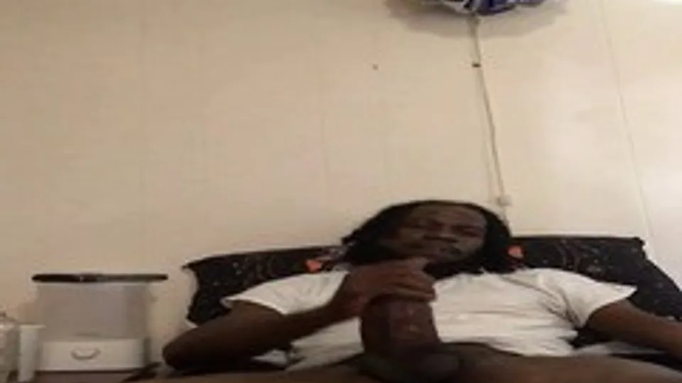Straight dreadhead jerking his big thick black dick - ThisVid.com
