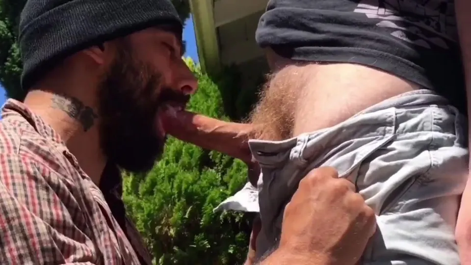 Straight Farmer Deepthroat - ThisVid.com