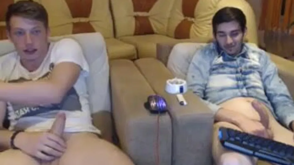 Straight friends jerk off together - ThisVid.com