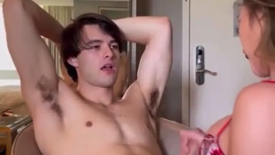 Straight guy fucks his girlfriend - ThisVid.com