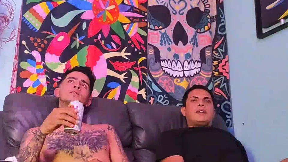 Straight guy serviced (Full Video) 1 - ThisVid.com